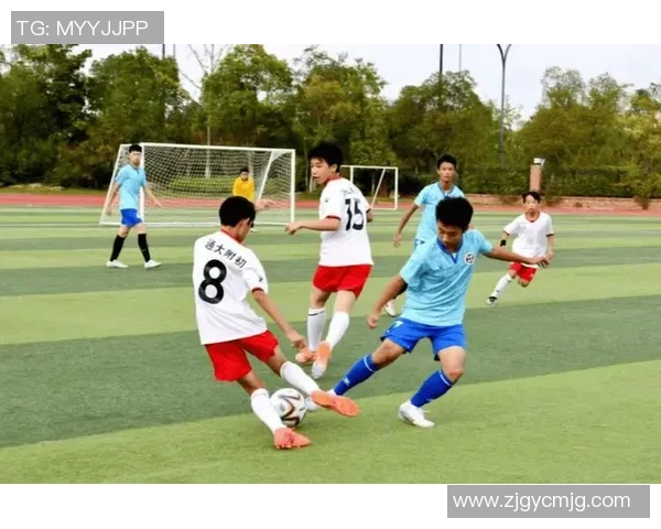 拔了足球的那一刻我们的青春与梦想交织的回忆